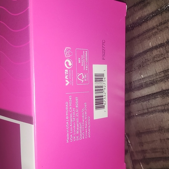 Murad Smooth & Replenish Set - Picture 7 of 8